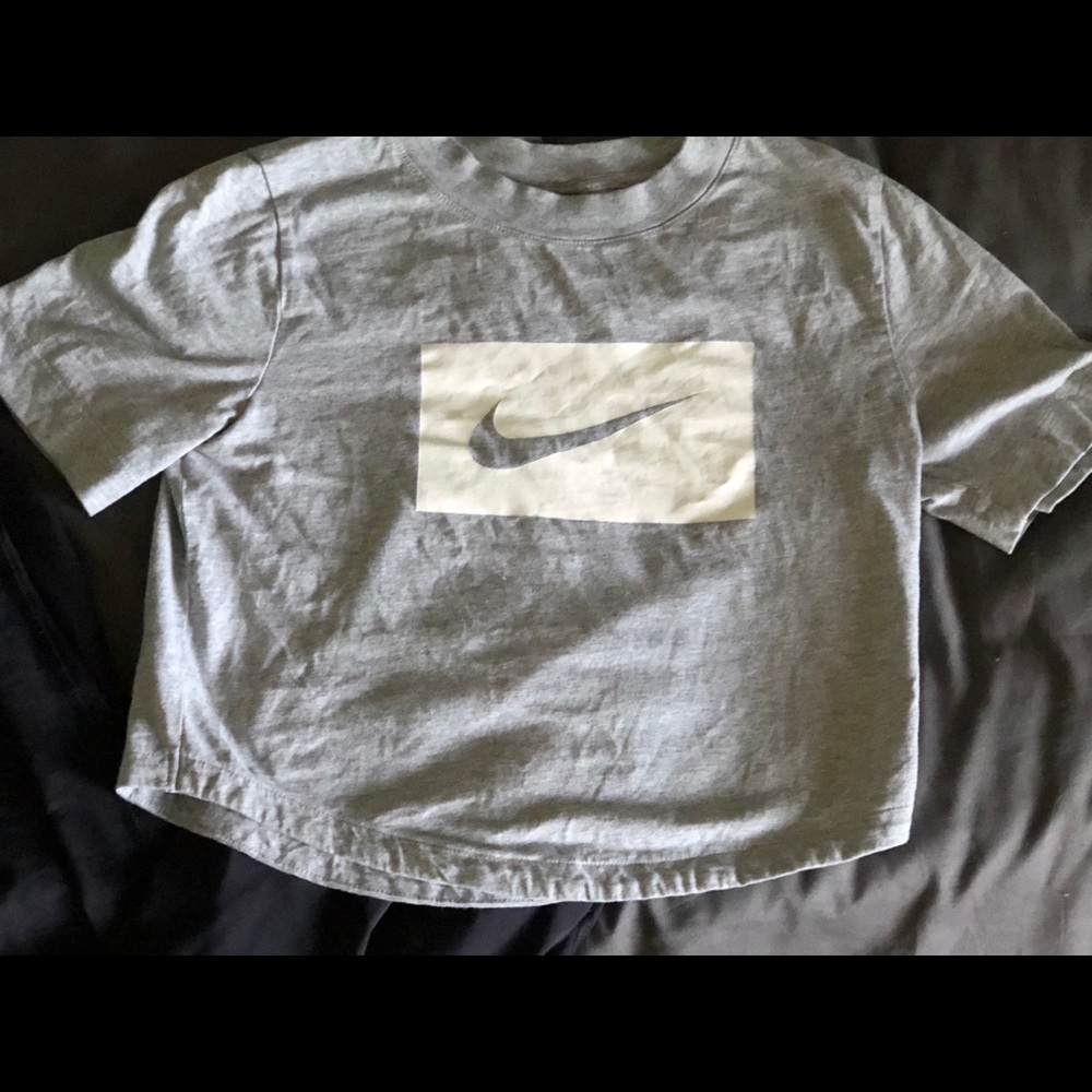 Nike Crop Top